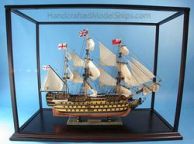 Display Cases and Tables 
