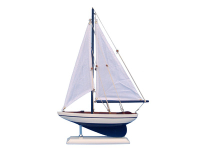 Pacific Sailer 17 - White Sails Pacific Sailer 17 - White Sails