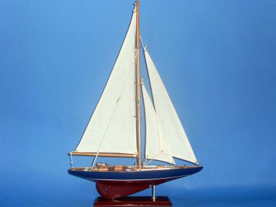Endeavour 20 model ship