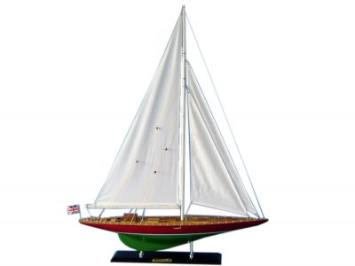 Endeavour 2 35 Limited model ship