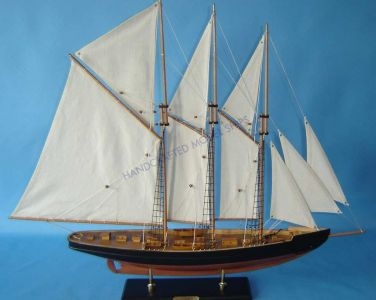 Atlantic 32