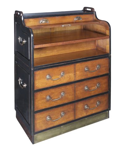 Secretaire Grand Hotel 43