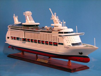 Mariner of the Seas 32 model ship
