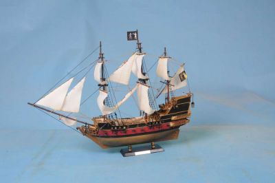 Black Barts Royal Fortune 36 - White Sails Black Barts Royal Fortune 36 - White Sails