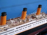 Titanic 40 with Lights picture