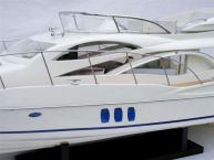 Manhattan Sunseeker 60 - 38 picture