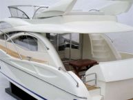 Manhattan Sunseeker 60 - 38 picture