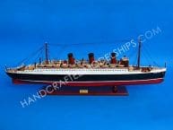 Queen Mary 40 picture