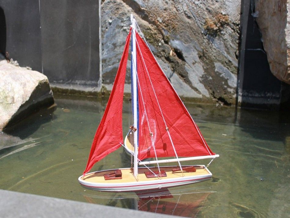super toy sailboat